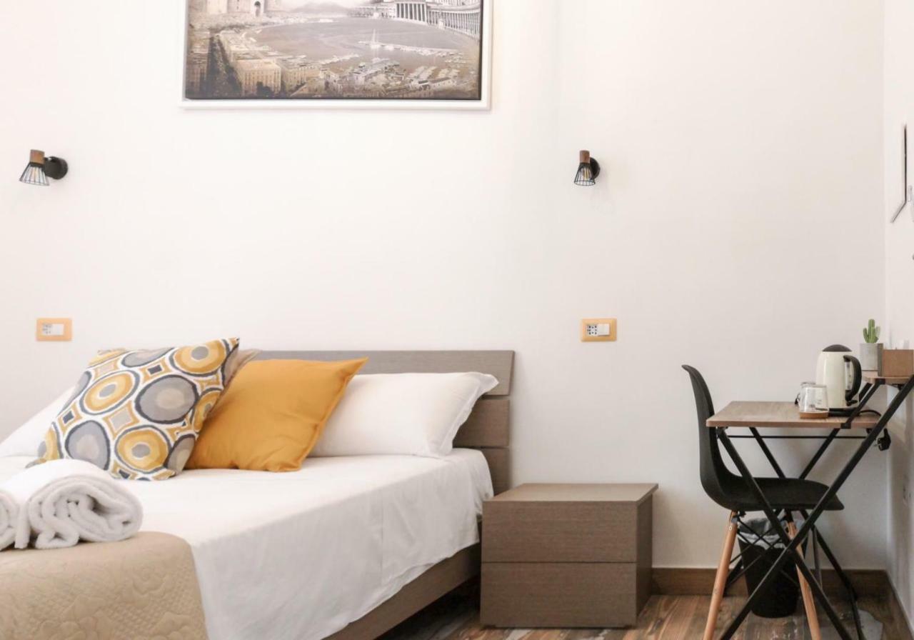 Calenda Suite Неаполь Екстер'єр фото